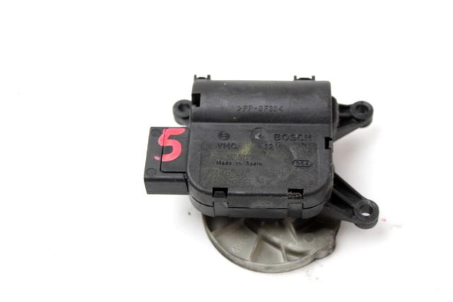 MOTORCEK OGREVANJA OEM N. 8E1820511C ORIGINAL REZERVNI DEL AUDI A4 B6 8E2 8E5 BER/SW (2001 - 2005) DIESEL LETNIK 2003