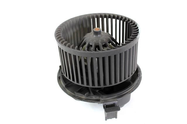 VENTILATOR  KABINE  OEM N. 7701062226 ORIGINAL REZERVNI DEL RENAULT CLIO BR0//1 CR0/1 KR0/1 MK3 R (05/2009 - 2013) DIESEL LETNIK 2009