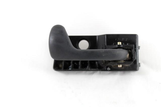 NOTRANJA KLJUKA  OEM N. 182583960 ORIGINAL REZERVNI DEL FIAT PUNTO 176 MK1/MK1 CABRIO (1993 - 08/1999) BENZINA LETNIK 1997