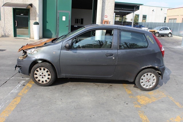 FIAT PUNTO 1.2 44KW 3P B/GPL 5M (2010) RICAMBI IN MAGAZZINO