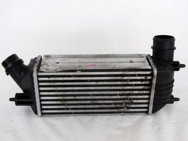 HLADILNIK INTERCOOLER OEM N. 1440010980 ORIGINAL REZERVNI DEL FIAT SCUDO 270 MK2 (2007 - 2016) DIESEL LETNIK 2014