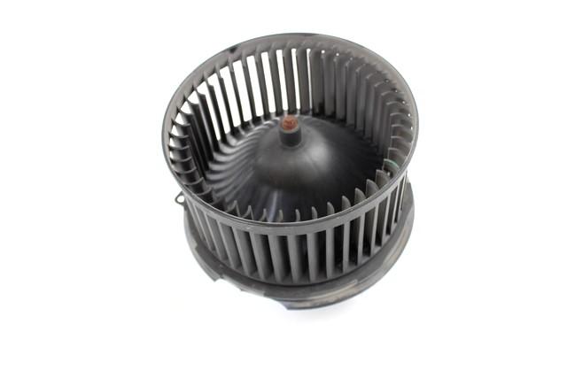 VENTILATOR  KABINE  OEM N. (D)8E2H-18456-AA ORIGINAL REZERVNI DEL FORD FIESTA CB1 CNN MK6 (09/2008 - 11/2012) BENZINA LETNIK 2011