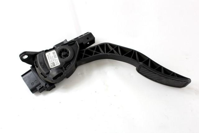 PEDALI OEM N. 8V219F836AA ORIGINAL REZERVNI DEL FORD FIESTA CB1 CNN MK6 (09/2008 - 11/2012) DIESEL LETNIK 2008