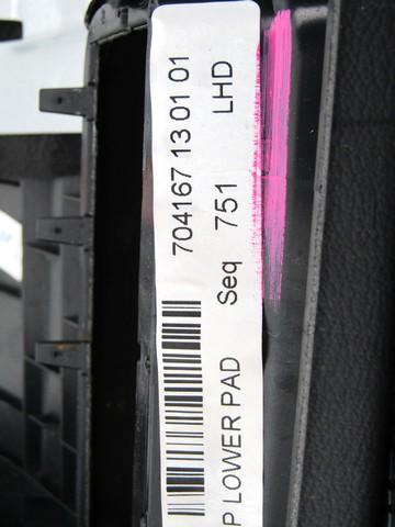 MONTA?NI DELI /  ARMATURNE PLOSCE SPODNJI OEM N. C2Z22701SEL ORIGINAL REZERVNI DEL JAGUAR XF X250 MK1 R (2011 - 2015)DIESEL LETNIK 2015