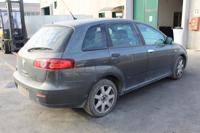 FIAT CROMA SW 1.9 D 110KW AUT 5P (2006) RICAMBI IN MAGAZZINO