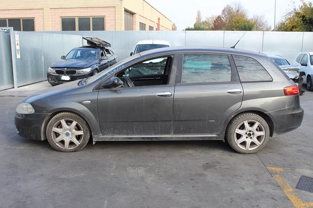 FIAT CROMA SW 1.9 D 110KW AUT 5P (2006) RICAMBI IN MAGAZZINO