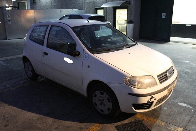 FIAT PUNTO 1.3 D 51KW 5M 3P (2005) RICAMBI IN MAGAZZINO