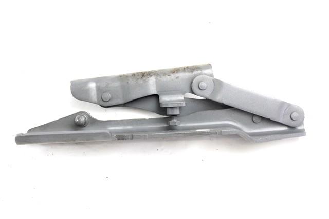 PANTI POKROVA MOTORJA OEM N. 41617008727 ORIGINAL REZERVNI DEL BMW SERIE 5 E60 E61 (2003 - 2010) DIESEL LETNIK 2008