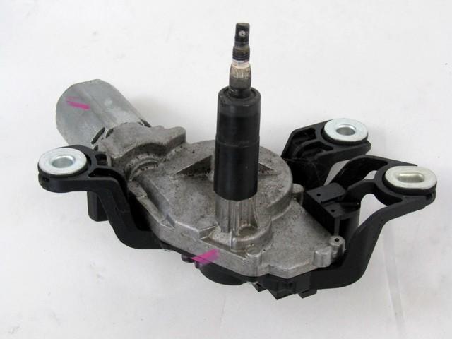 MOTORCEK ZADNJEGA BRISALCA OEM N. 1K6955711B ORIGINAL REZERVNI DEL VOLKSWAGEN GOLF V 1K1 1K5 MK5 BER/SW (02/2004-11/2008) DIESEL LETNIK 2006