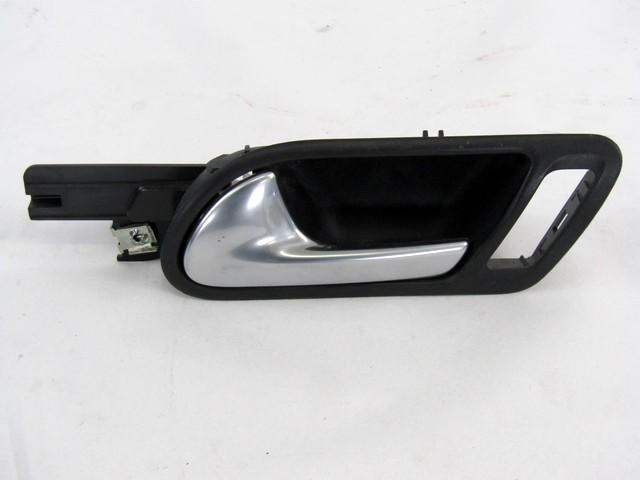 NOTRANJA KLJUKA  OEM N. 1K1837113 ORIGINAL REZERVNI DEL VOLKSWAGEN GOLF V 1K1 1K5 MK5 BER/SW (02/2004-11/2008) DIESEL LETNIK 2006