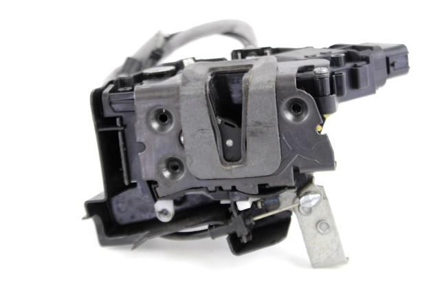 CENTRALNO ZAKLEPANJE PREDNIH LEVIH VRAT OEM N. 6M2A-R21813-EB ORIGINAL REZERVNI DEL FORD S-MAX WA6 MK1 (2006 - 2010) DIESEL LETNIK 2007