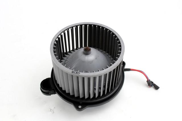 VENTILATOR  KABINE  OEM N. F00S3B2407 ORIGINAL REZERVNI DEL HYUNDAI IX20 JC (DAL 2010)BENZINA LETNIK 2012