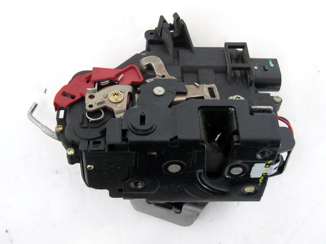 CENTRALNA KLJUCAVNICA ZADJIH LEVIH VRAT OEM N. 8E0839015C ORIGINAL REZERVNI DEL AUDI A4 B6 8E2 8E5 BER/SW (2001 - 2005) DIESEL LETNIK 2001