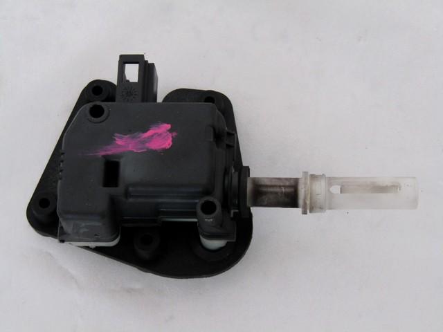 ZAKLEPANJE PRTLJA?NIH VRAT  OEM N. 4B9962115C ORIGINAL REZERVNI DEL AUDI A3 MK2 8P 8PA 8P1 (2003 - 2008)DIESEL LETNIK 2004