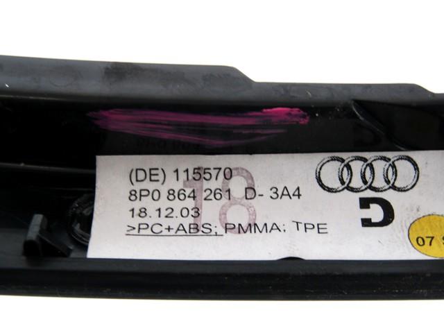 SREDINSKA KONZOLA  OEM N. 8P0864261D ORIGINAL REZERVNI DEL AUDI A3 MK2 8P 8PA 8P1 (2003 - 2008)DIESEL LETNIK 2004