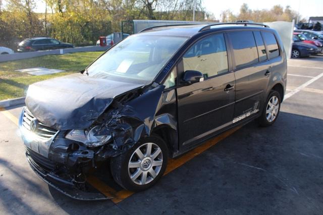 VOLKSWAGEN TOURAN 1.9 D 77KW 6M 5P (2009) RICAMBI IN MAGAZZINO