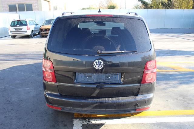 VOLKSWAGEN TOURAN 1.9 D 77KW 6M 5P (2009) RICAMBI IN MAGAZZINO