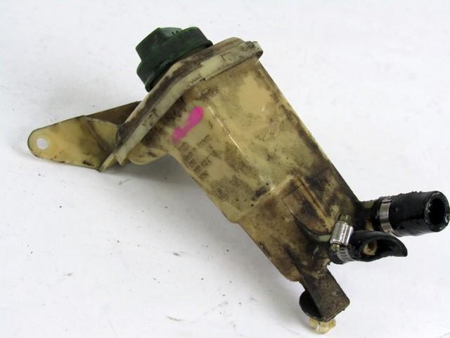 REZERVOAR CRPALKA  SERVO VOLAN OEM N. 8D0422373C ORIGINAL REZERVNI DEL VOLKSWAGEN PASSAT B5 3B2 3B5 BER/SW (08/1996 - 11/2000)DIESEL LETNIK 1998