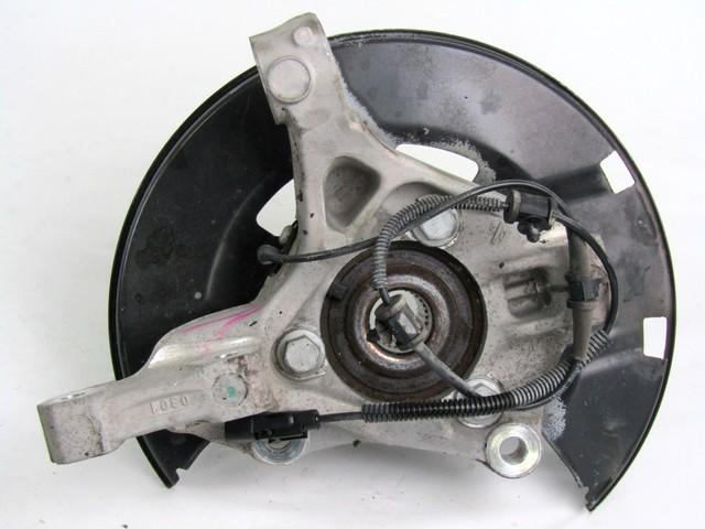 VRTLJIVI LEZAJ DESNO / PESTO KOLESA Z LEZAJEM SPREDAJ OEM N. 13319483 ORIGINAL REZERVNI DEL OPEL ASTRA J P10 5P/3P/SW (2010 - 2015) DIESEL LETNIK 2010