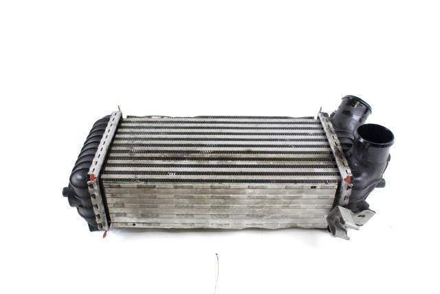 HLADILNIK INTERCOOLER OEM N. 8V619L440CE ORIGINAL REZERVNI DEL MERCEDES CLASSE A W176 (2012 - 2018)BENZINA LETNIK 2014