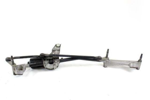 MOTORCEK PREDNJIH BRISALCEV OEM N. A1769061800 ORIGINAL REZERVNI DEL MERCEDES CLASSE A W176 (2012 - 2018)BENZINA LETNIK 2014