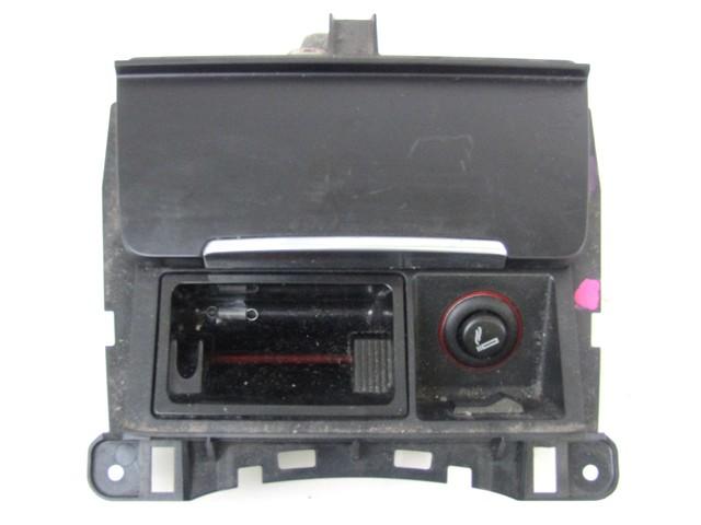 PEPELNIK / DRZALA ZA PIJACO OEM N. 8K0857951V10 ORIGINAL REZERVNI DEL AUDI Q5 8R B8 (10/2008 - 06/2012) DIESEL LETNIK 2010