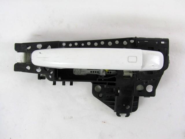 ZUNANJA KLJUKA ZADNJA LEVA VRATA OEM N. 8T0837205AGRU ORIGINAL REZERVNI DEL AUDI Q5 8R B8 (10/2008 - 06/2012) DIESEL LETNIK 2010