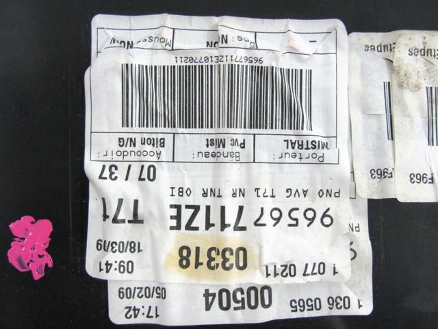 NOTRANJA OBLOGA SPREDNJIH VRAT OEM N. PNASTPG3084ASW5P ORIGINAL REZERVNI DEL PEUGEOT 308 4A 4B 4C 4E 4H MK1 BER/SW/CC (2007 - 2013) DIESEL LETNIK 2009