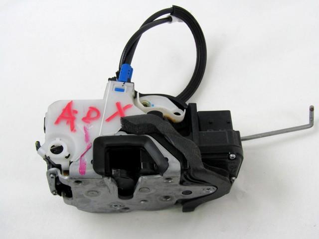 CENTRALNI ZAKLEP SPREDNJIH VRAT  OEM N. 13579523 ORIGINAL REZERVNI DEL OPEL ASTRA J P10 5P/3P/SW (2010 - 2015) DIESEL LETNIK 2016