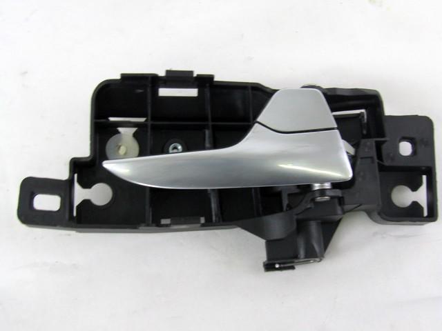 NOTRANJA KLJUKA  OEM N. BS71-A22600-AB ORIGINAL REZERVNI DEL FORD MONDEO BA7 MK3 R BER/SW (2010 - 2014) DIESEL LETNIK 2011