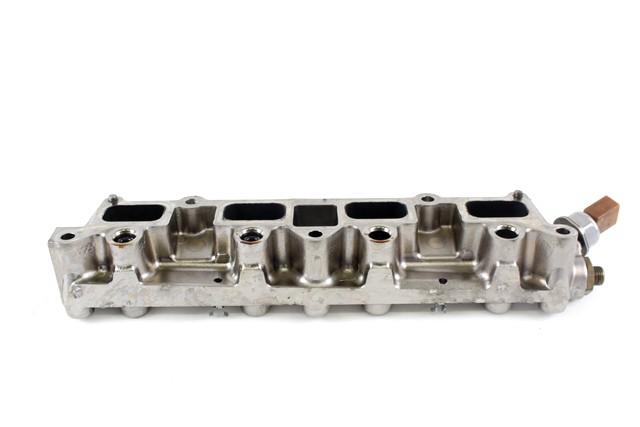 SESALNI KOLEKTOR OEM N. 03C133202AQ ORIGINAL REZERVNI DEL VOLKSWAGEN SCIROCCO 137 138 MK3 (10/2008 - 06-2014)BENZINA LETNIK 2009