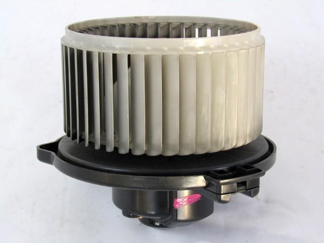 VENTILATOR  KABINE  OEM N. 194000-0821 ORIGINAL REZERVNI DEL TOYOTA YARIS P1 MK1 R (2003 - 2005)BENZINA LETNIK 2003