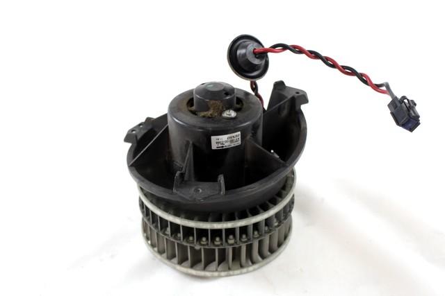 VENTILATOR  KABINE  OEM N. AY166100-0366 ORIGINAL REZERVNI DEL CHRYSLER VOYAGER/GRAN VOYAGER RG RS MK4 (2001 - 2007) DIESEL LETNIK 2007