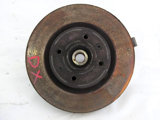 VRTLJIVI LEZAJ DESNO / PESTO KOLESA Z LEZAJEM SPREDAJ OEM N. 8200207313 ORIGINAL REZERVNI DEL RENAULT CLIO BB CB MK2 R / CLIO STORIA (05/2001 - 2012) BENZINA LETNIK 2002