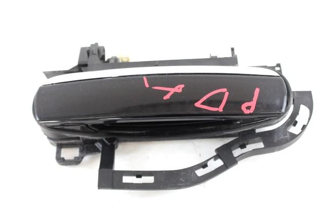 ZUNANJA KLJUKA ZADNJA DESNA VRATA OEM N. 4F0837208B ORIGINAL REZERVNI DEL AUDI A6 C6 R 4F2 4FH 4F5 BER/SW/ALLROAD (10/2008 - 2011) DIESEL LETNIK 2011