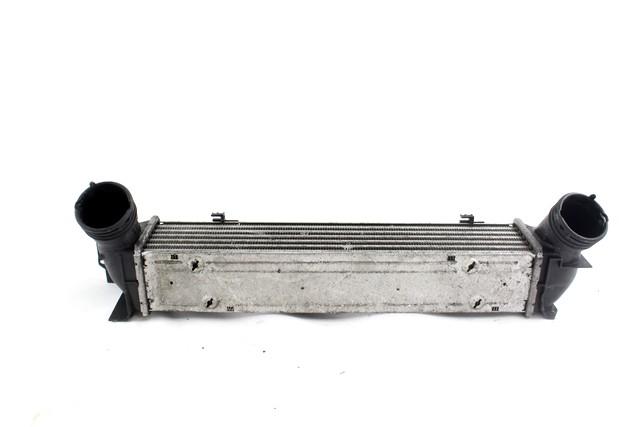 HLADILNIK INTERCOOLER OEM N. 7524916 ORIGINAL REZERVNI DEL BMW SERIE 1 BER/COUPE/CABRIO E81/E82/E87/E88 LCI R (2007 - 2013) DIESEL LETNIK 2008