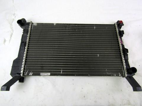 RADIATOR VODE OEM N. A1695000303 ORIGINAL REZERVNI DEL MERCEDES CLASSE A W169 5P C169 3P R (05/2008 - 2012) BENZINA LETNIK 2011