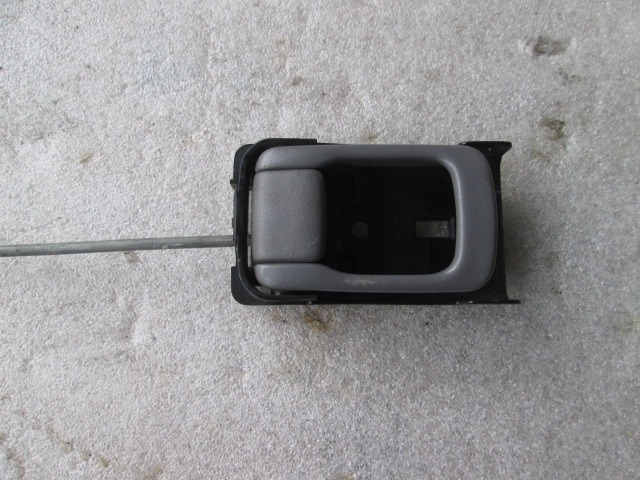 NOTRANJA KLJUKA  OEM N. 809406F702 ORIGINAL REZERVNI DEL NISSAN MICRA K11 K11E MK2 (1992 - 1998)BENZINA LETNIK 1997