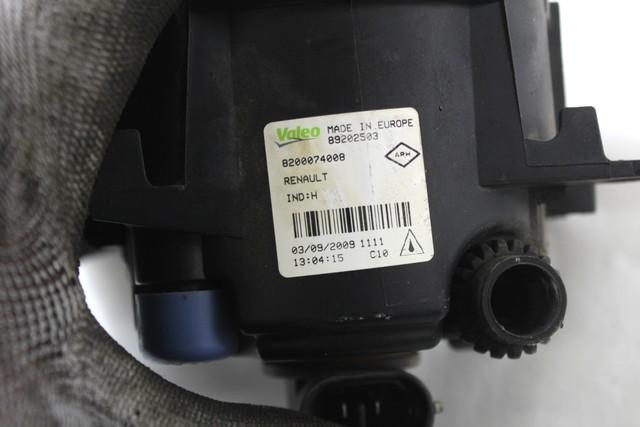 LEVA MEGLENKA OEM N. 8200074008 ORIGINAL REZERVNI DEL DACIA SANDERO MK1 (2008 - 2012) BENZINA/GPL LETNIK 2009