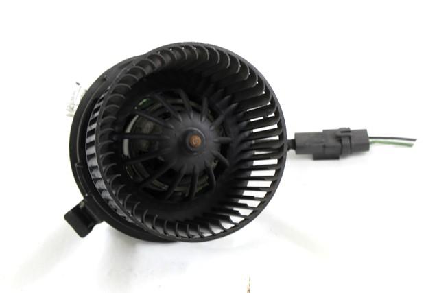 VENTILATOR  KABINE  OEM N. 6001547487 ORIGINAL REZERVNI DEL DACIA SANDERO MK1 (2008 - 2012) BENZINA/GPL LETNIK 2009