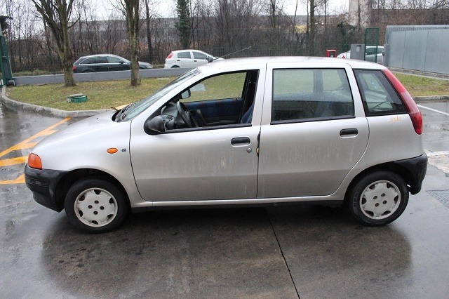 FIAT PUNTO 1.1 B 40KW 5P 5M (1999) RICAMBI IN MAGAZZINO