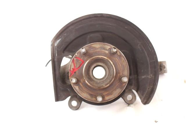 VRTLJIVI LEZAJ DESNO / PESTO KOLESA Z LEZAJEM SPREDAJ OEM N. 40014-JD040 ORIGINAL REZERVNI DEL NISSAN QASHQAI J10E (03/2010 - 2013) DIESEL LETNIK 2013