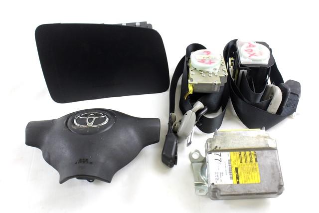 89170-0D100 KIT AIRBAG TOYOTA YARIS 1.0 B 48KW 5M 5P (2005) RICAMBIO USATO CON PRETENSIONATORI CINTURE DI SICUREZZA, CENTRALINA AIRBAG, AIRBAG VOLANTE GUIDATORE, AIRBAG PASSEGGERO 45130-0D101