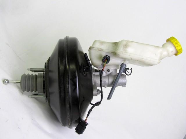 SERVO OJACEVALNIK ZAVOR S PUMPO OEM N. 9682984580 ORIGINAL REZERVNI DEL CITROEN C3 MK2 SC (2009 - 2016) BENZINA/GPL LETNIK 2010