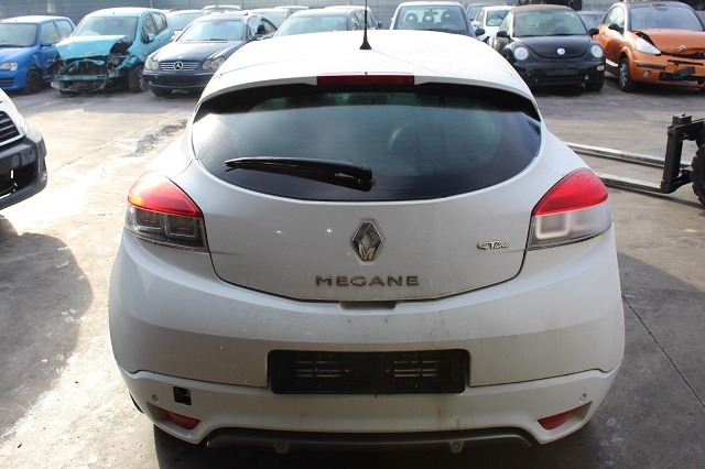 RENAULT MEGANE 1.5 D 81KW 6M 3P (2010) RICAMBI IN MAGAZZINO