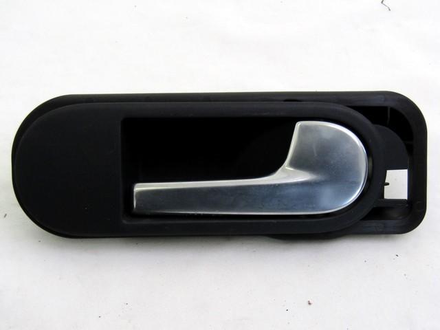 NOTRANJA KLJUKA  OEM N. 5M0837198 ORIGINAL REZERVNI DEL VOLKSWAGEN GOLF PLUS 5M1 521 MK1 (2004 - 2009) BENZINA LETNIK 2008