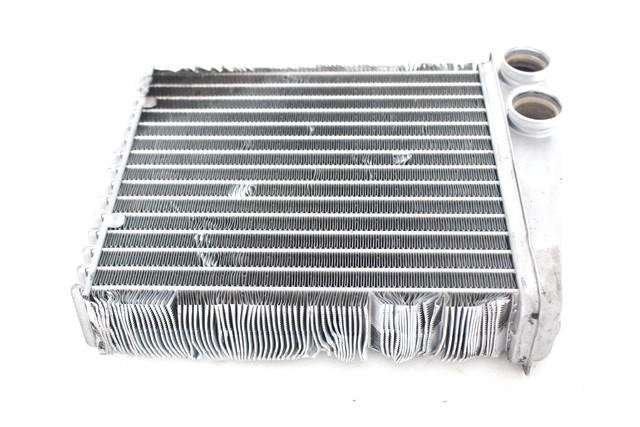 GRELEC RADIATORJA OEM N. 7701208766 ORIGINAL REZERVNI DEL RENAULT CLIO BR0//1 CR0/1 KR0/1 MK3 R (05/2009 - 2013) DIESEL LETNIK 2011