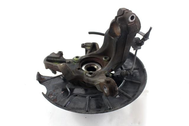 VRTLJIVI LEZAJ DESNO / PESTO KOLESA Z LEZAJEM SPREDAJ OEM N. 1K0407256T ORIGINAL REZERVNI DEL VOLKSWAGEN GOLF V 1K1 1K5 MK5 BER/SW (02/2004-11/2008) BENZINA LETNIK 2005