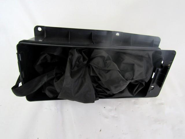 PREDAL ZA DOKUMENTE OEM N. 1Y0885981B ORIGINAL REZERVNI DEL VOLKSWAGEN NEW BEETLE 9C1 1C1 1Y7 (1999 - 2006) DIESEL LETNIK 2004