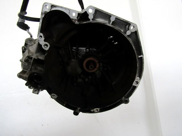 ROCNI MENJALNIK OEM N. 8A6R-7002-EB CAMBIO MECCANICO ORIGINAL REZERVNI DEL FORD FIESTA CB1 CNN MK6 (09/2008 - 11/2012) DIESEL LETNIK 2010